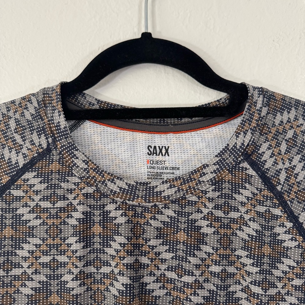 Saxx Fitted Base Layer Top - Picture 4 of 13